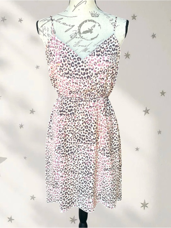 Kardashian Kollection Dresses & Skirts - Kardashian Kollection Pastel Leopard Dress in Pink and Cream 2013 Collection - M